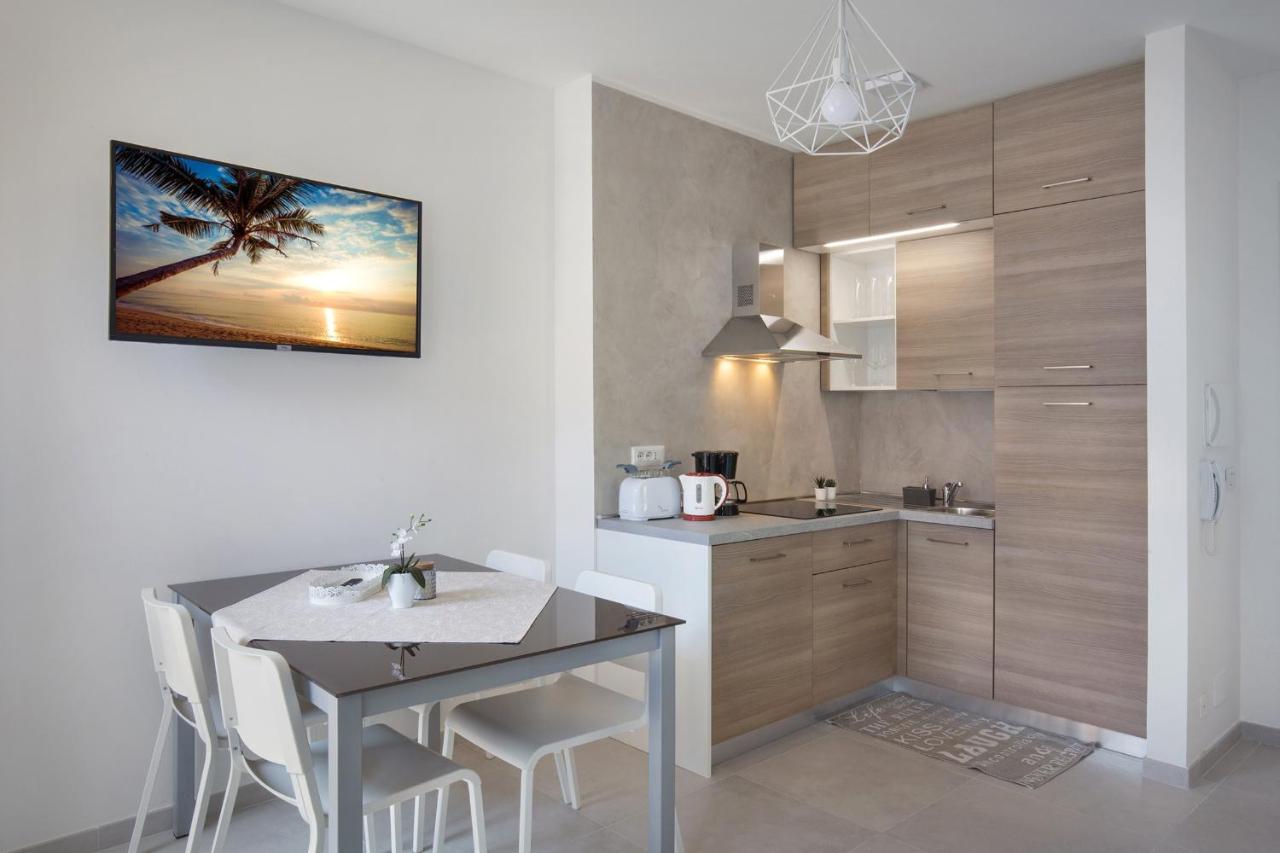 Apartment Prefontana With Pool Bardolino Kültér fotó