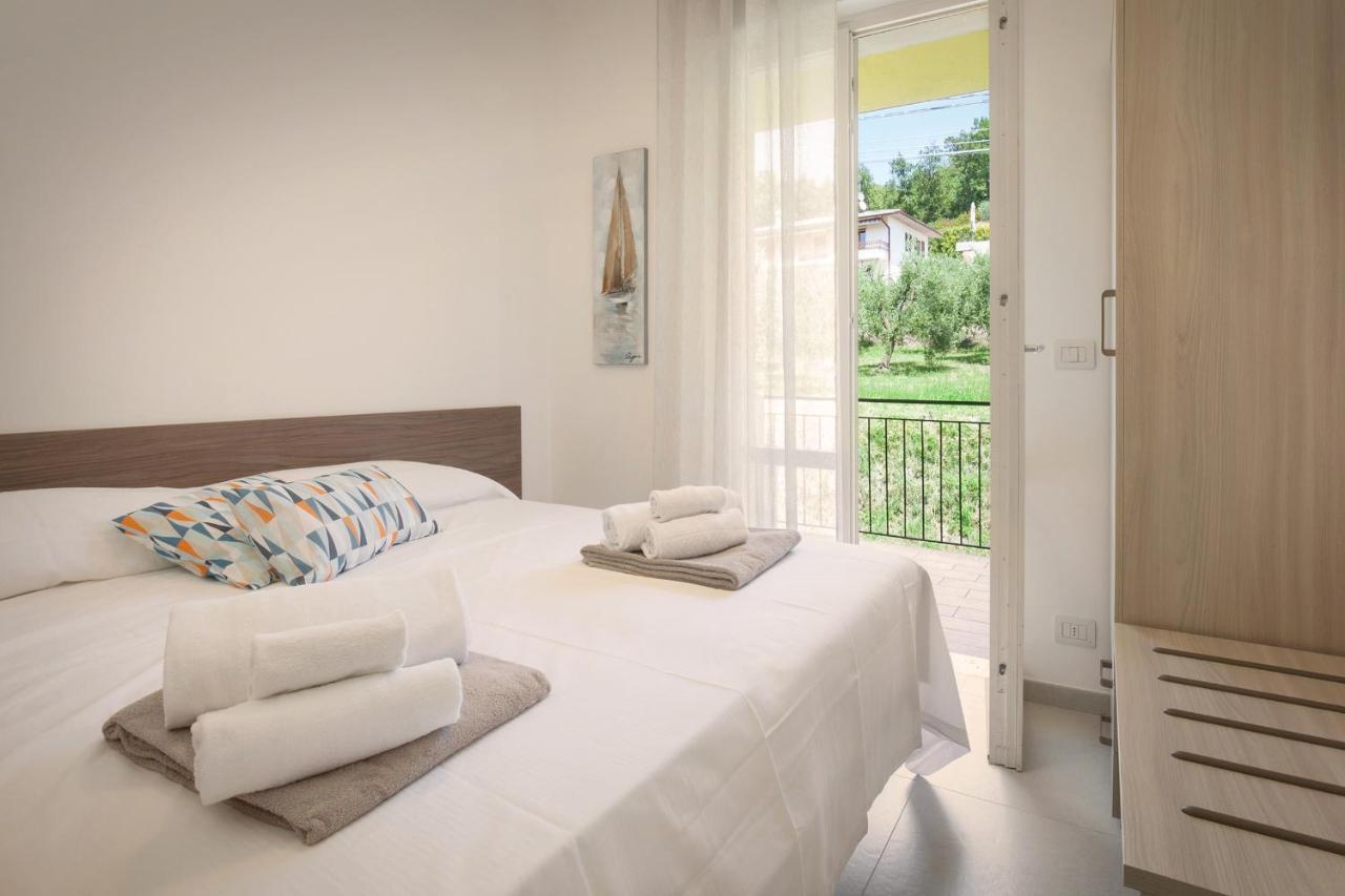 Apartment Prefontana With Pool Bardolino Kültér fotó